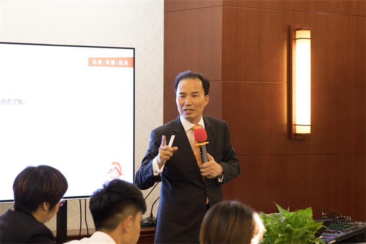 山東朱氏藥業朱坤福簡介
